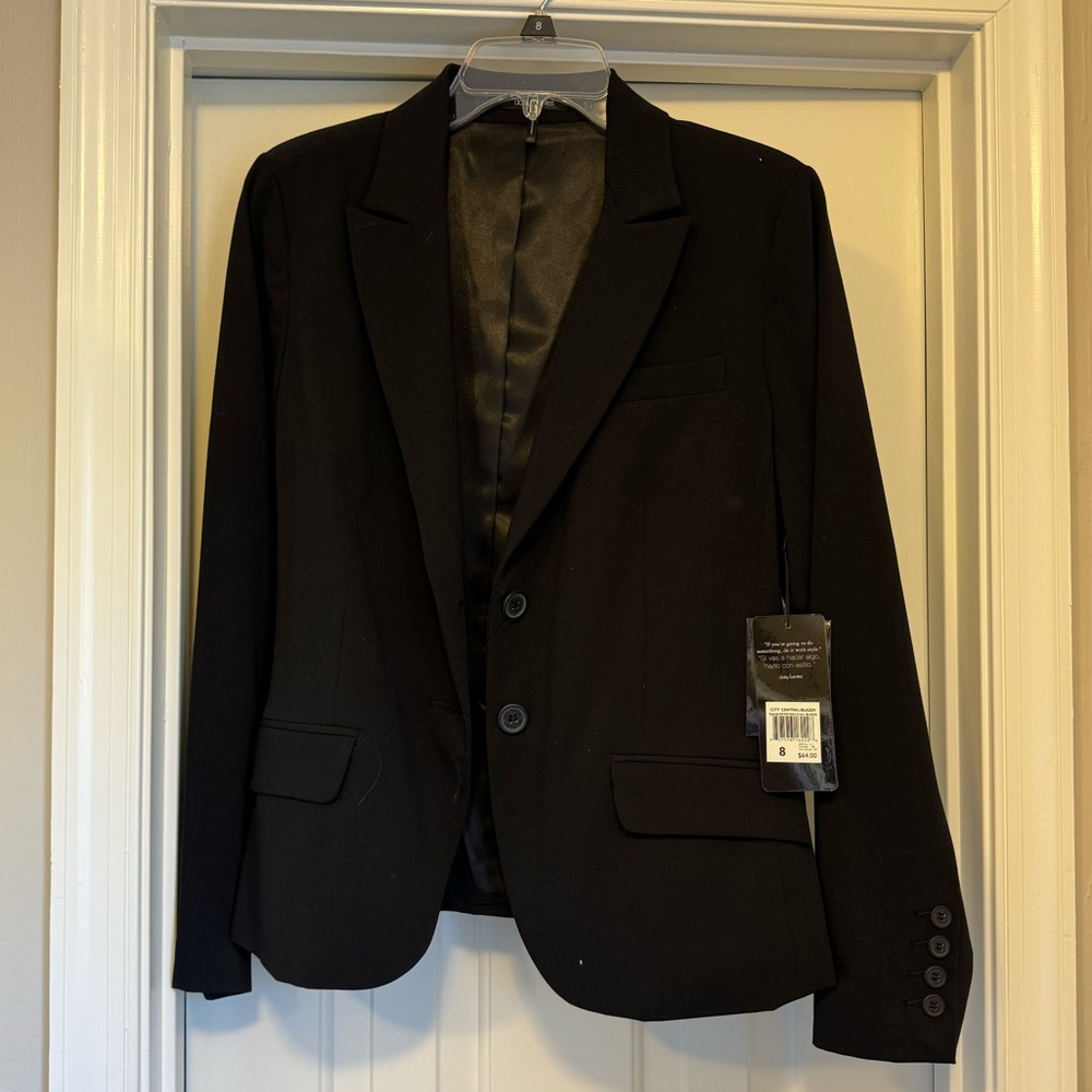 Black Women’s Blazer NWT